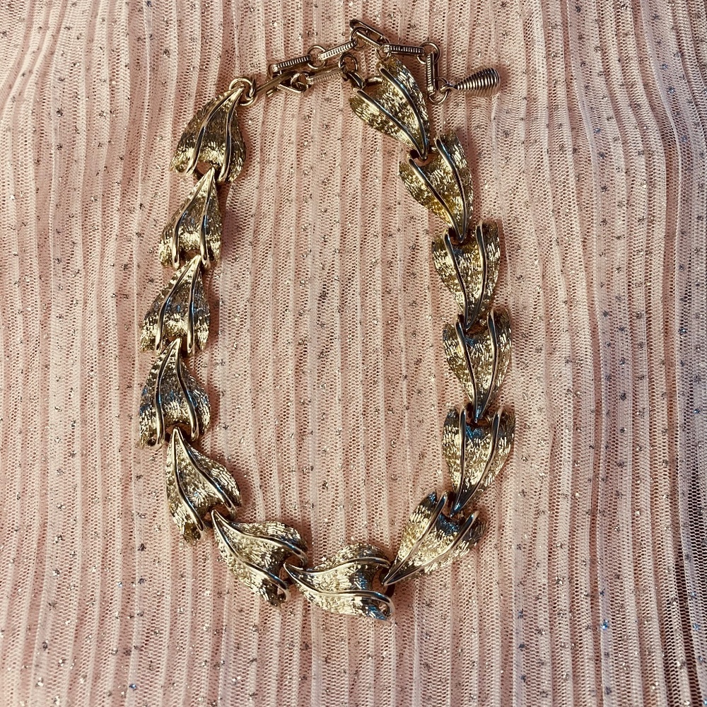 Coro Silvertone Necklace